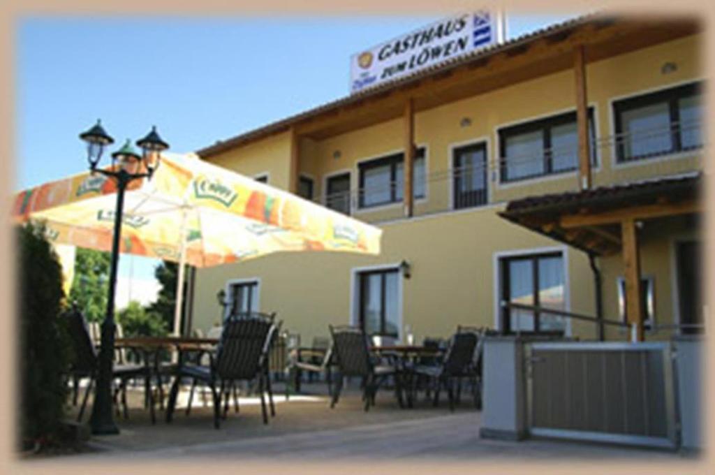 Gasthaus-Pension Zum Loewen Asten Εξωτερικό φωτογραφία